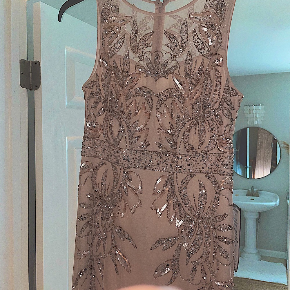 Papell Studio size 8 Brand New with Tags Never worn